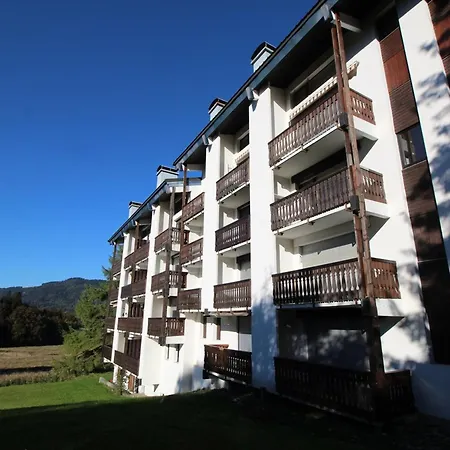 4 Pers. Proche Pistes Et Commerces, Balcon, Parking Appartement Arâches